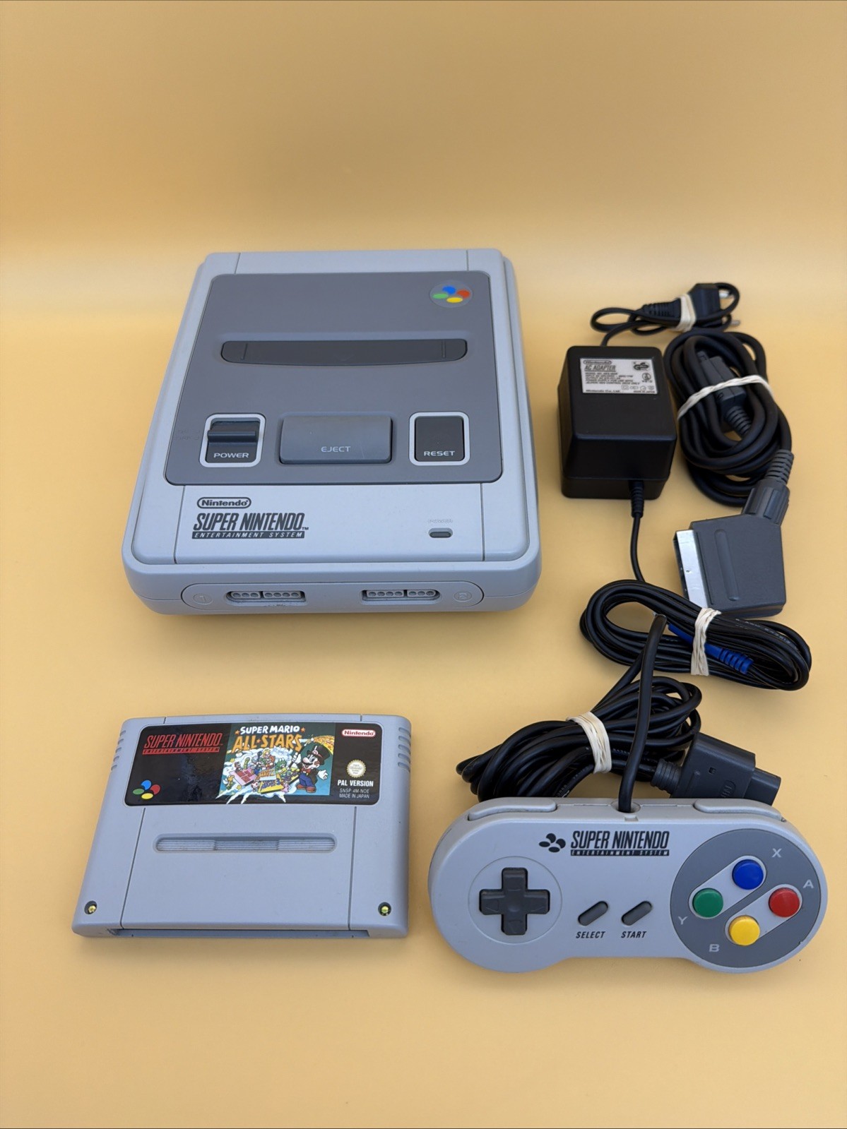 Console Super Nintendo FRA SNES avec cables et manette - sup